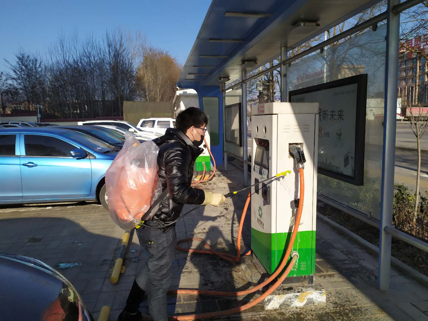 疫情就是命令 防控就是责任 新能源公司认真落实《平凉泓源投资公司新型冠状病毒感染的肺炎疫情防控工作方案》(图2) 疫情就是命令 防控就是责任 新能源公司认真落实《平凉泓源投资公司新型冠状病毒感染的肺炎疫情防控工作方案》(图2)